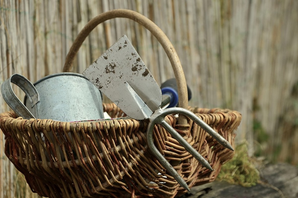 Gardening tools