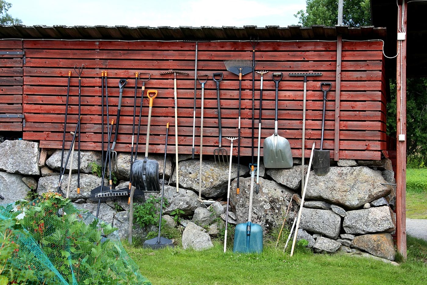 Gardening tools