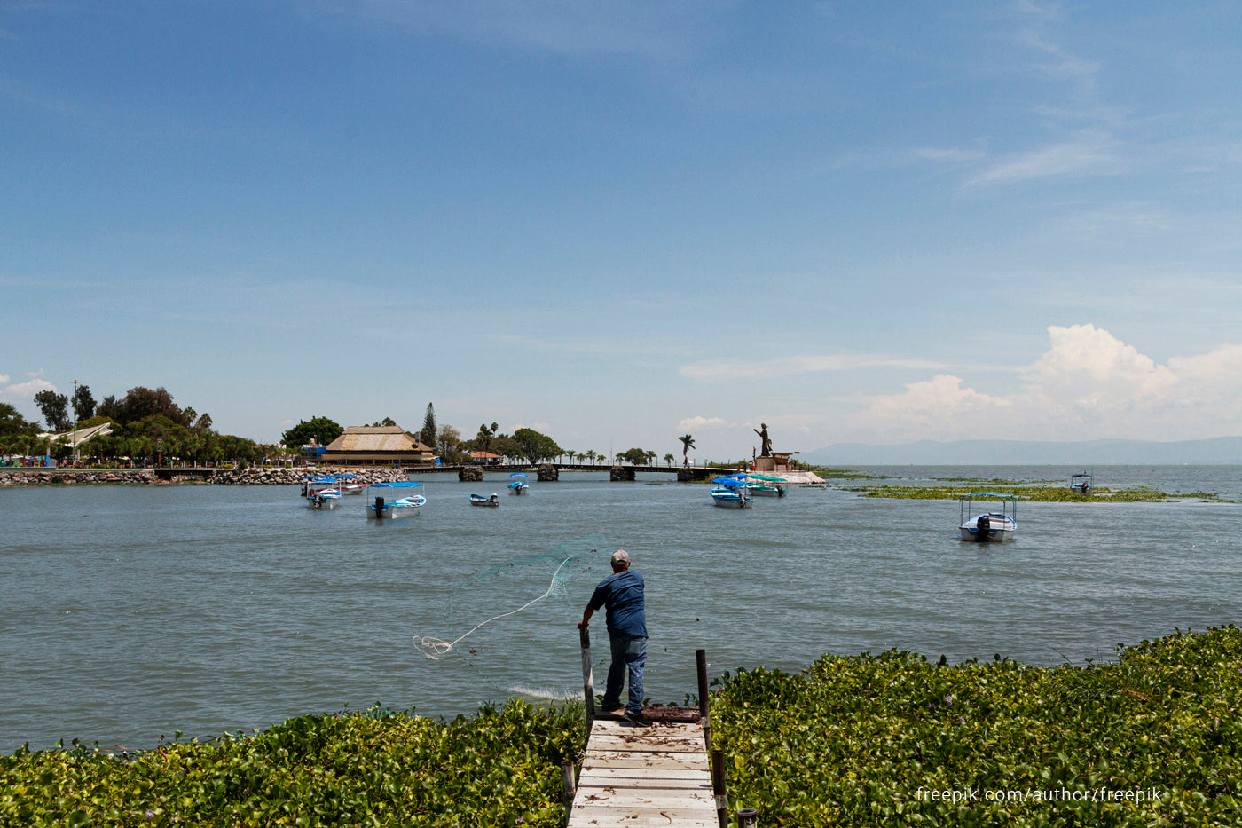 6 Criteria to Look for in Pontoons for Farming and Agriculture Applications